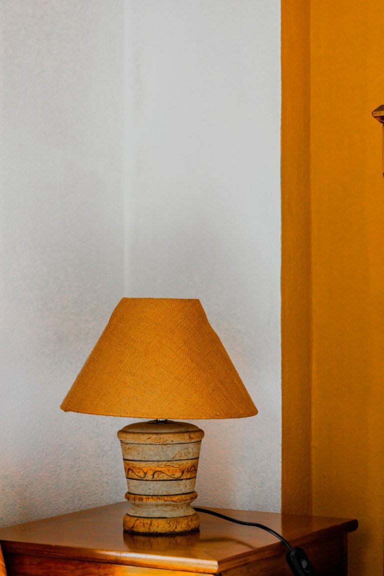 Como tirar cheiro de mofo: guia prático para renovar sua casa