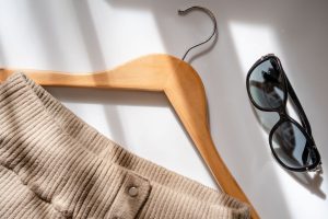 Vale consertar zíper de roupa? Veja quando o reparo compensa